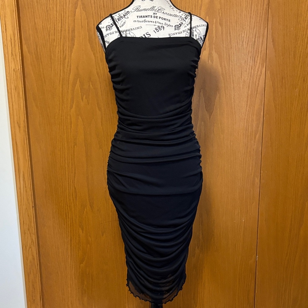 Elegant Black Ruched Midi Dress